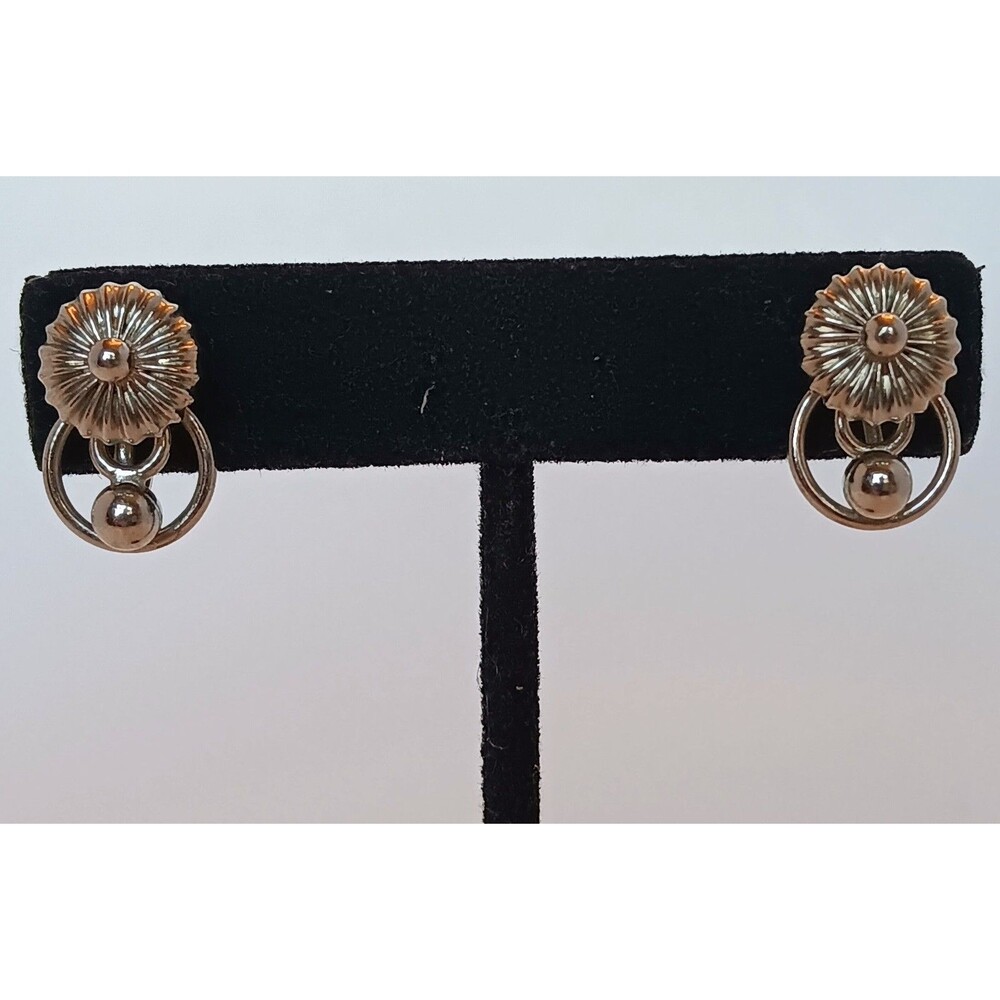 Vintage Unsigned MCM Silvertone Floral Screwback Earrings 3/4 in
